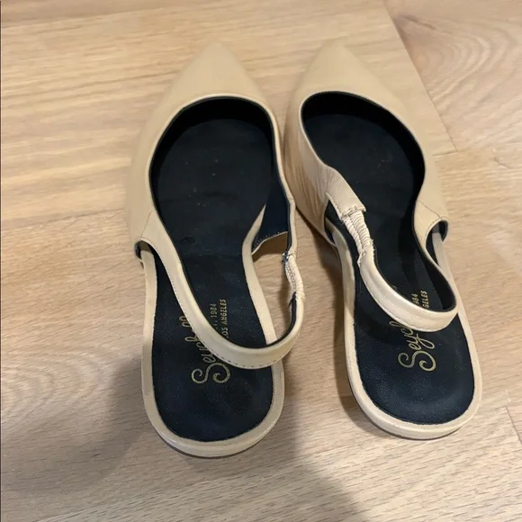 Seychelles Brooklyn Heel in Vachetta - Picture 2 of 4